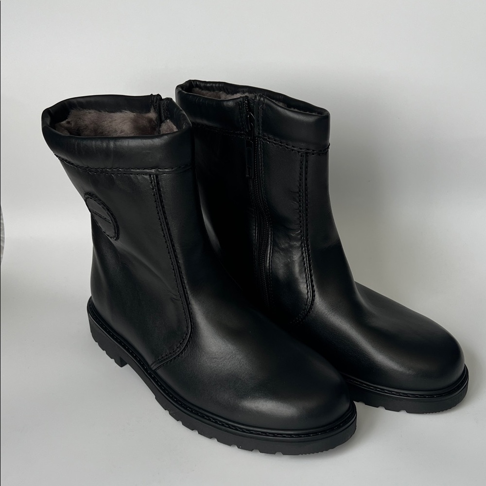 Fretz Sohle Black Leather Ankle Side Zipper Boots NWT - 8